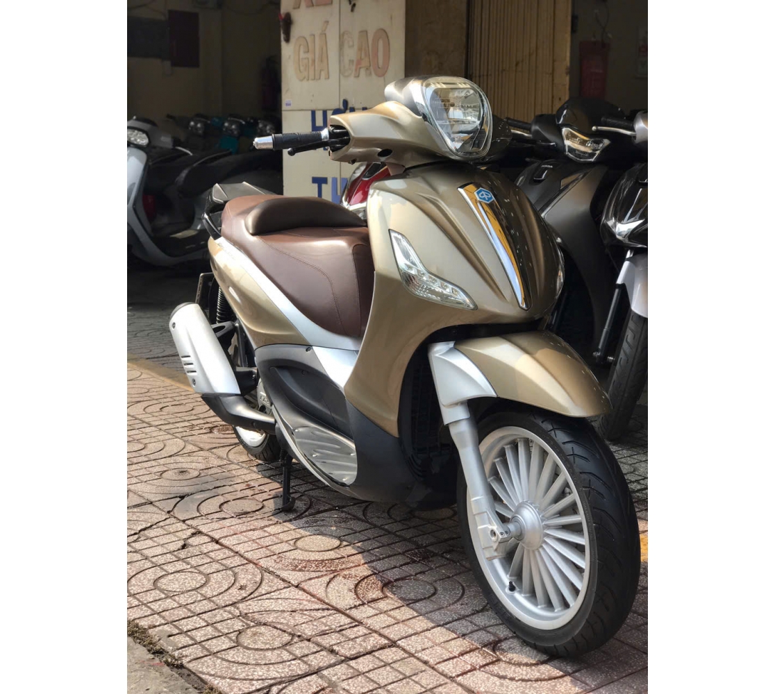 VESPA BEVERLY 125ie 2011 BSTP - G.ÓP BAO N.Ợ XẤ.U ĐƯA 40-50%